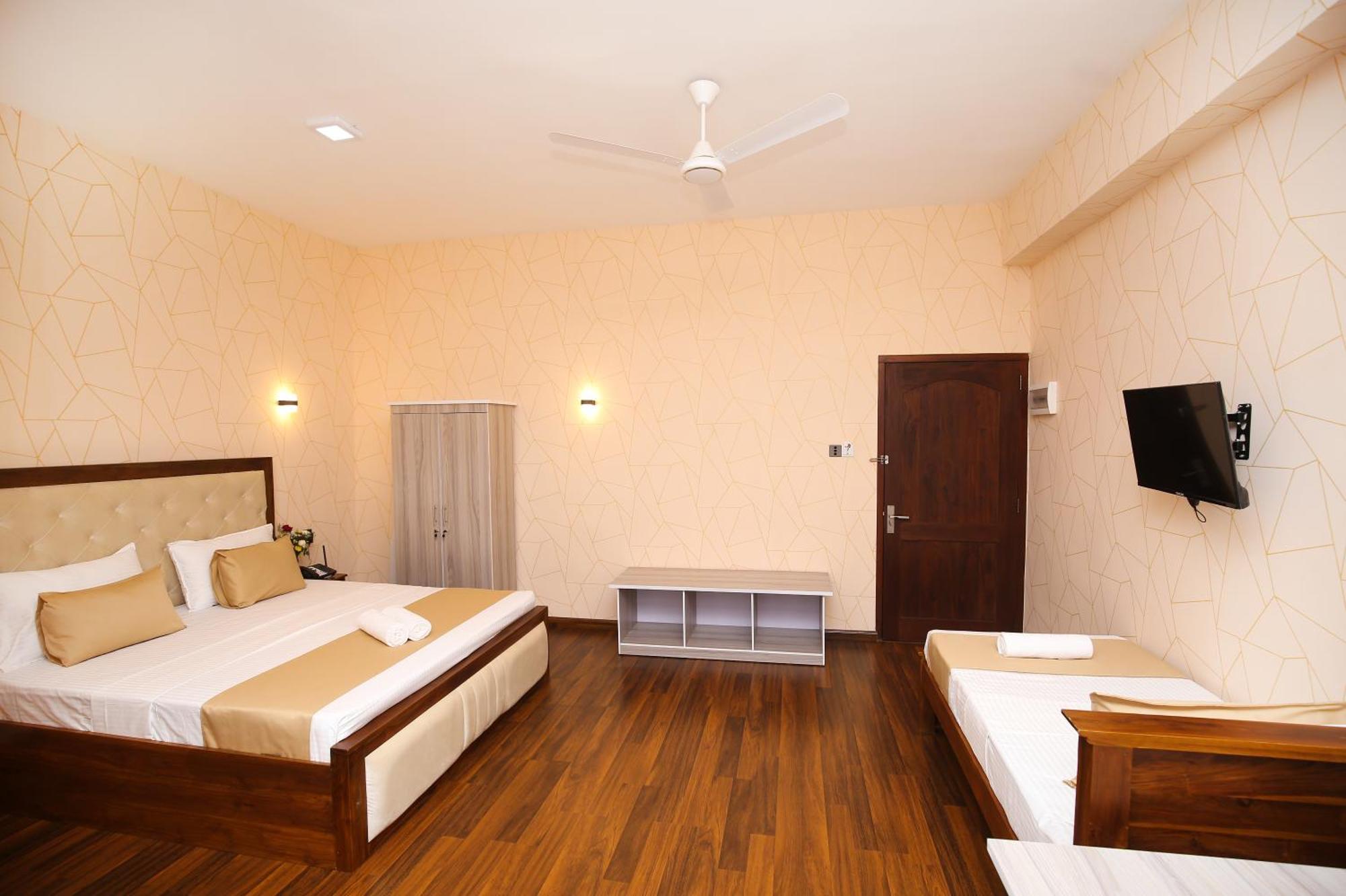 Crown Regency- Badulla Hotel Екстериор снимка