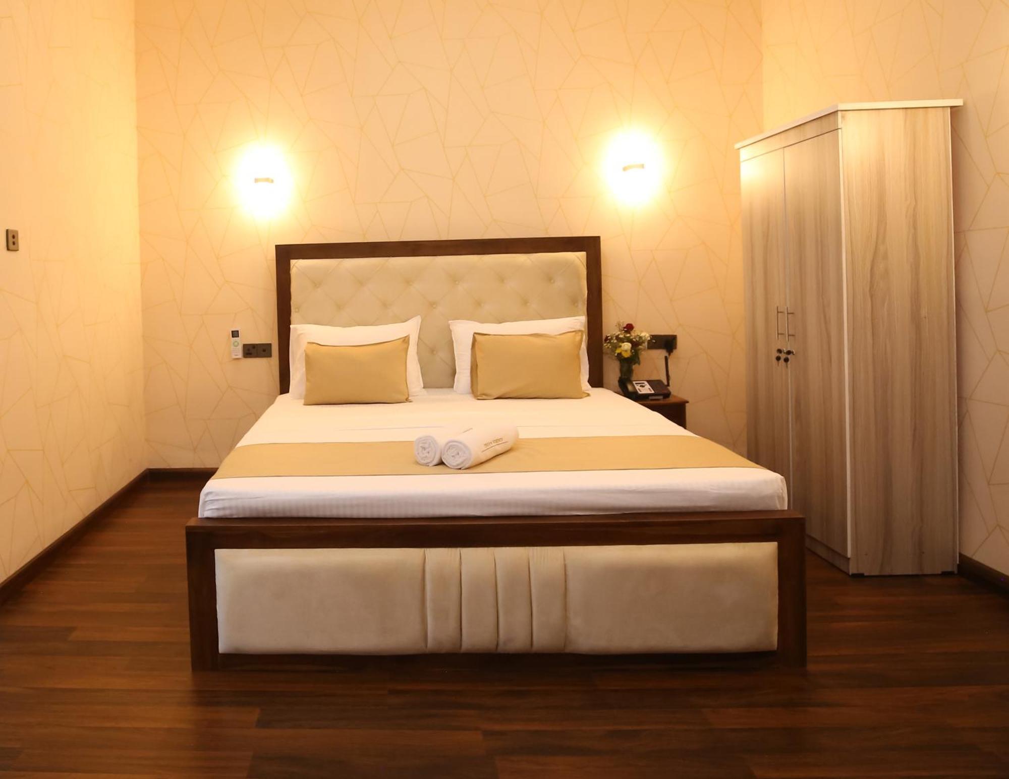 Crown Regency- Badulla Hotel Екстериор снимка