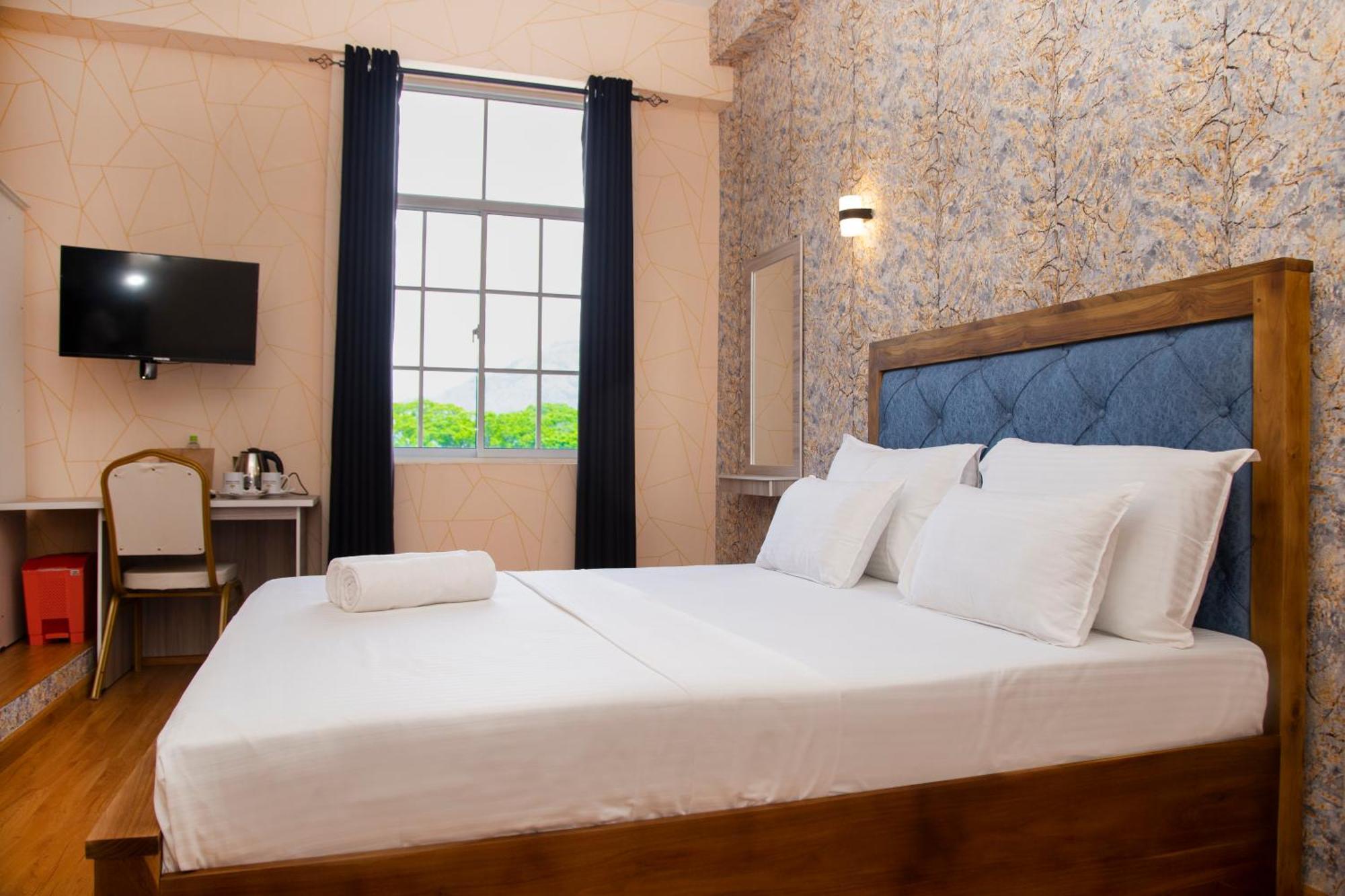 Crown Regency- Badulla Hotel Екстериор снимка