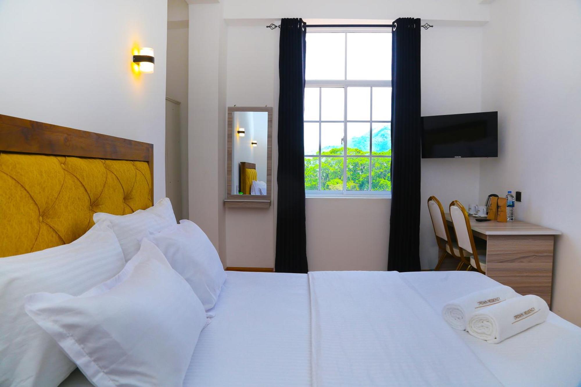 Crown Regency- Badulla Hotel Екстериор снимка